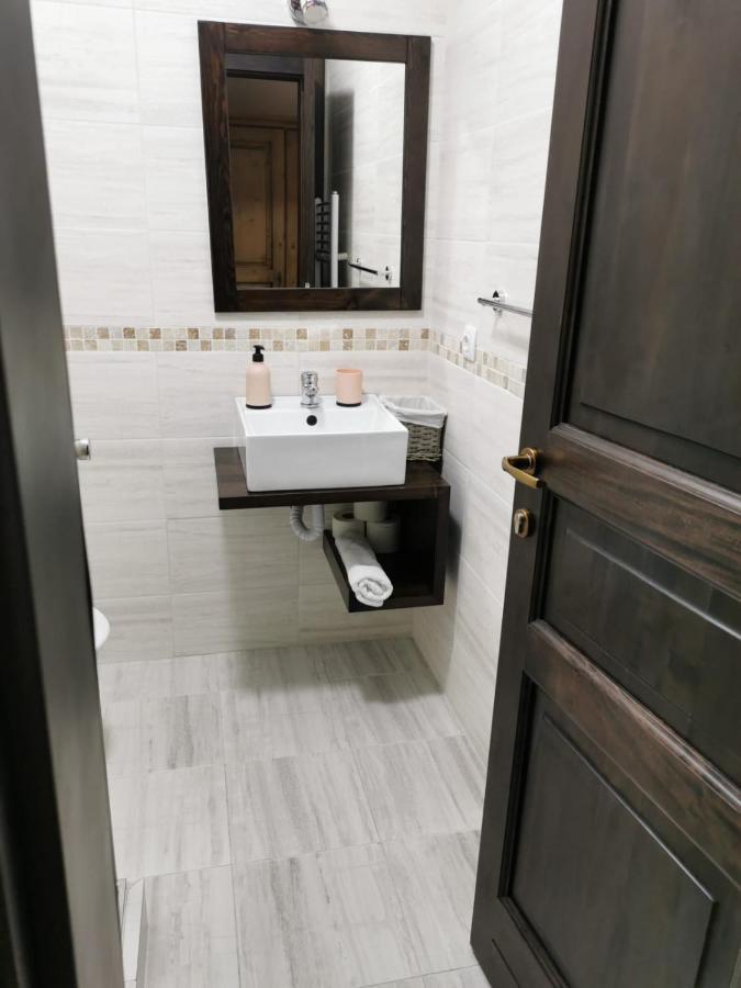 Mateo Transalpina Hotell Săsciori Eksteriør bilde